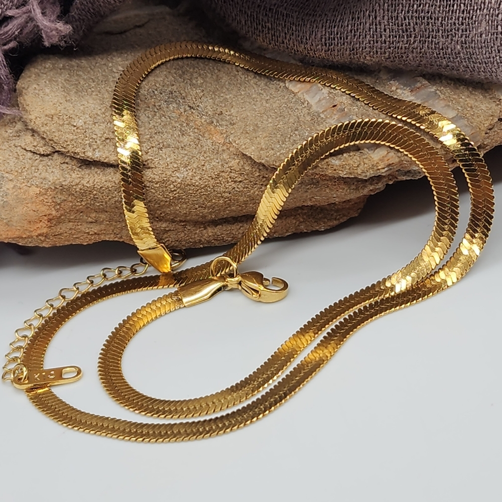 Designer Dea Dia Herringbone Necklace 14kt Gold plated Flat Chain - Picture 8 of 15